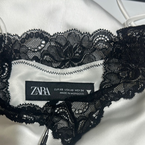 Zara White and Black Lace Bodysuit - Picture 6 of 9